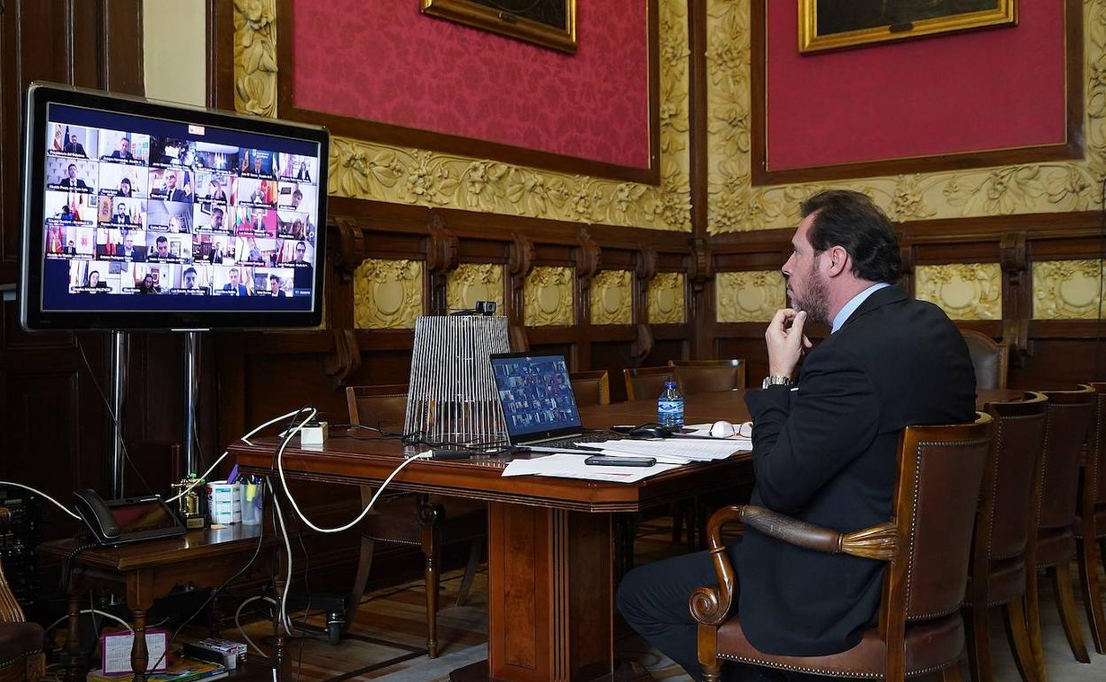 El alcalde de Valladolid, durante la reunión.