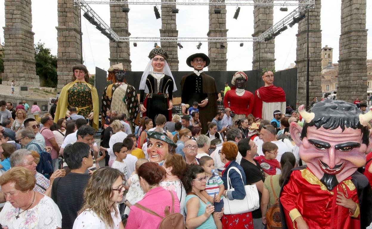 Coronavirus en Segovia: El Ayuntamiento de Segovia suspende las fiestas de la ciudad