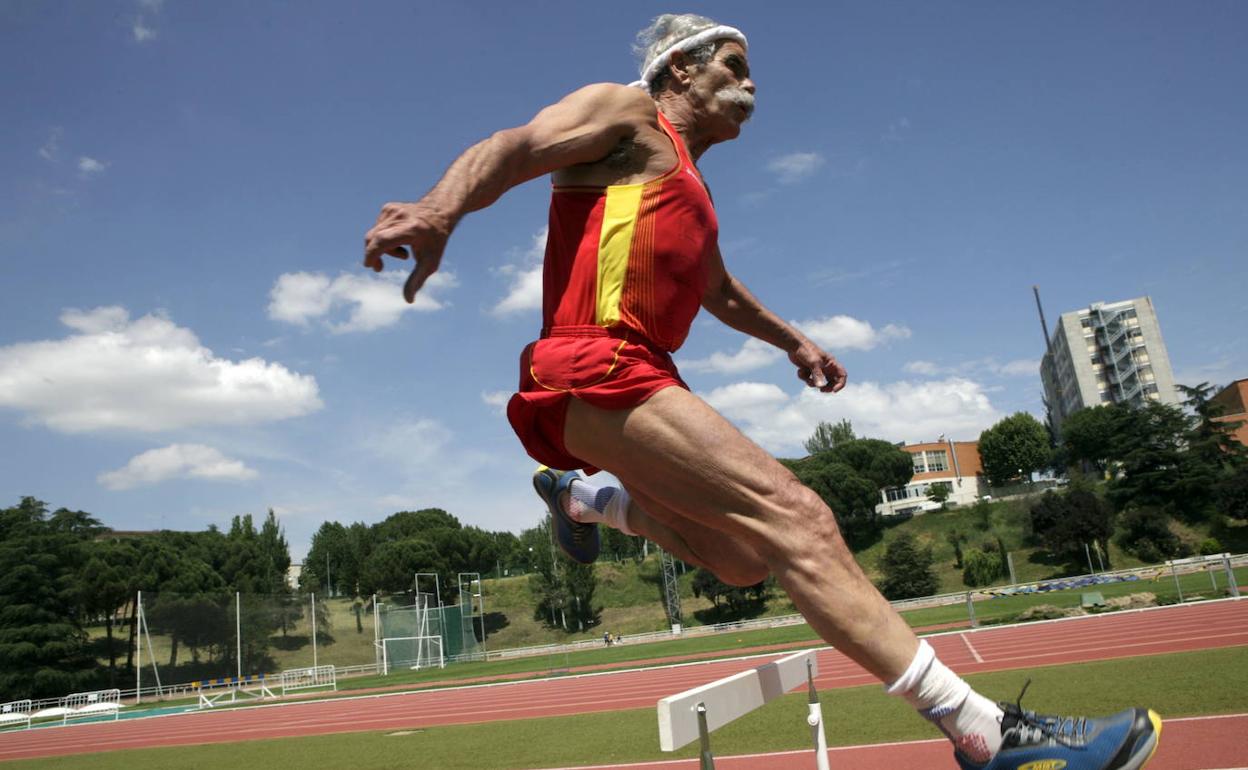 Bernardino Lombao, preparándose para los Campeonatos del Mundo de Veteranos en 2011. 