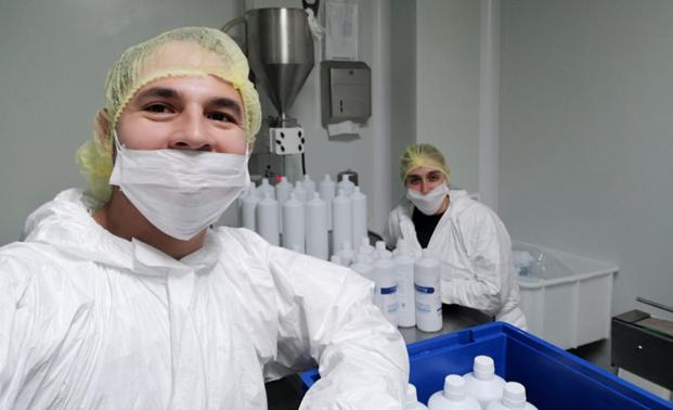 Desinfectantes naturales 'made in' Cabezón de Pisuerga para los que cuidan de los demás