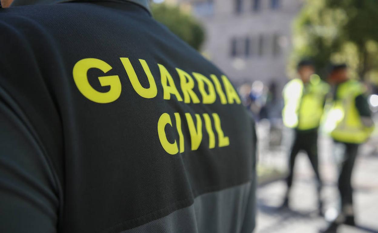 Agentes de la Guardia Civil.