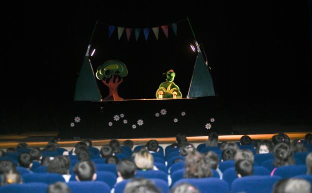 Teatro en un centro cívico, antes del estado de alarma. 