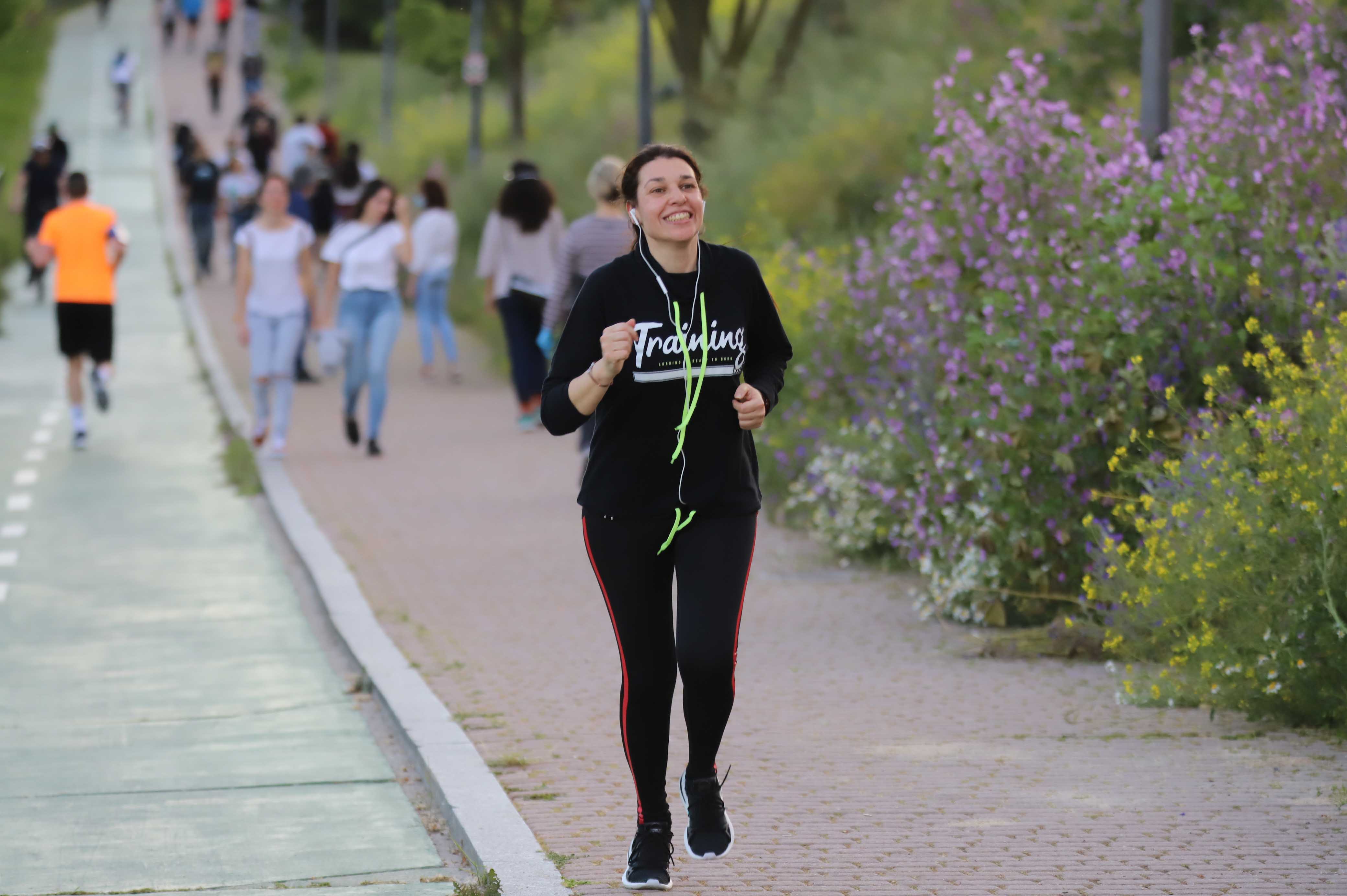 Fotos: Los salmantinos disfrutan de su primera tarde de paseo y deporte