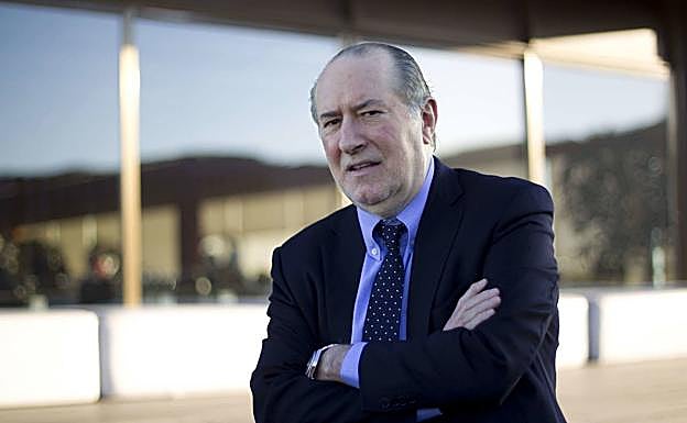 El profesor José María Gay de Liébana.