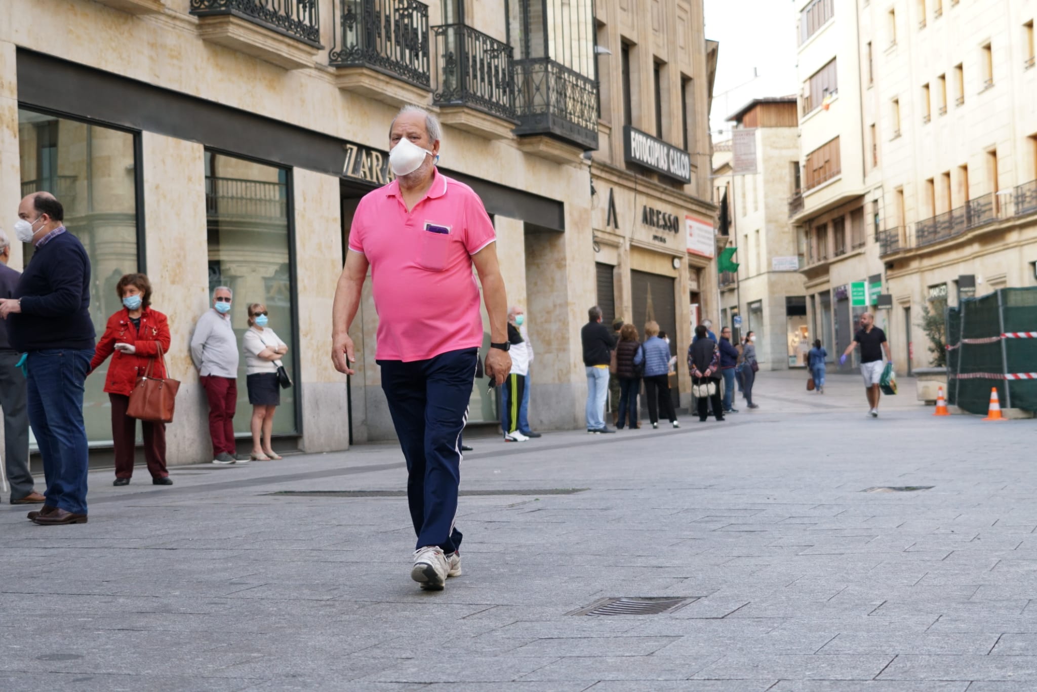 Fotos: Actividad en las calles comerciales de Salamanca en el inicio de la Fase 0