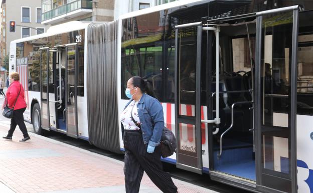 Auvasa registra un descenso histórico de pasajeros en abril