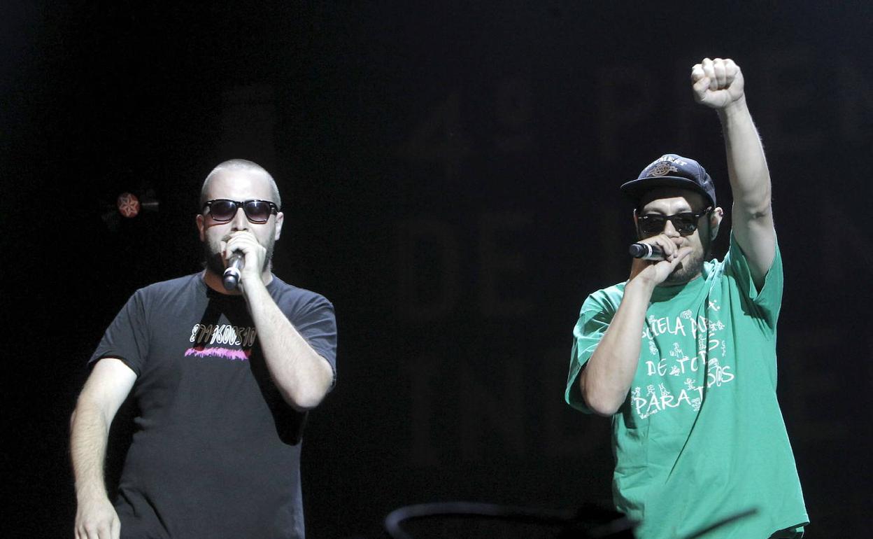 Integrantes del grupo en una foto de archivo.