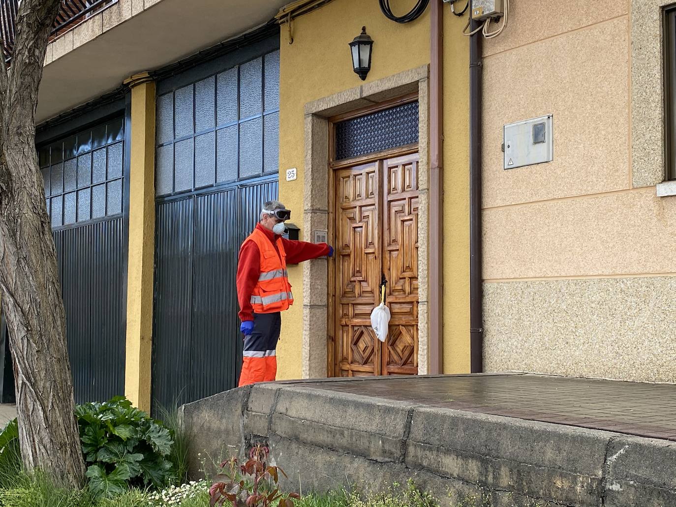 La ONG ha atendido a más de 66.000 personas en Castilla y León desde que comenzó lña crisis del coronavirus. El trabajo de sus 2.738 voluntarios ha sido fundamental en esta labor. 
