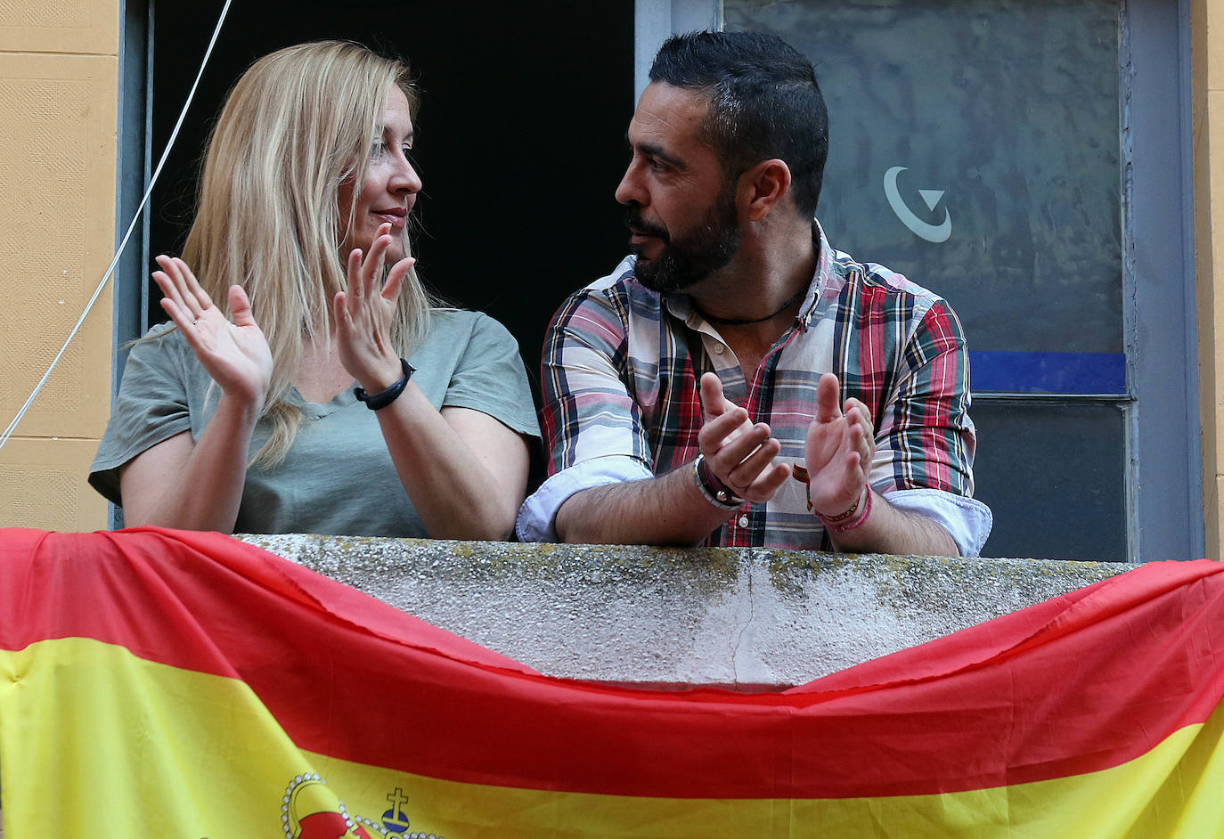 Fotos: Valladolid aplaude a sus sanitarios, quizá por última vez