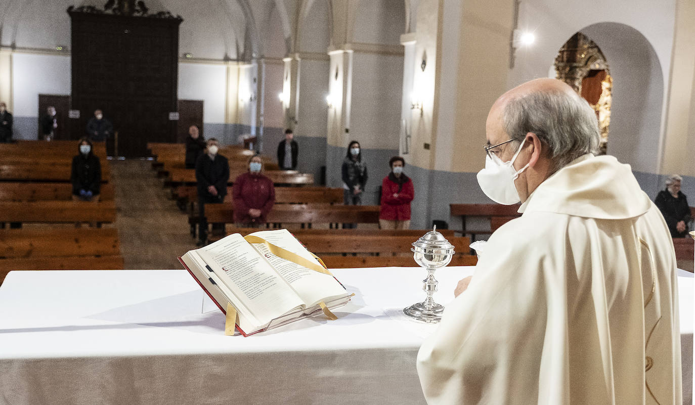 Fotos: Los fieles regresan a la misa de San Nicolás