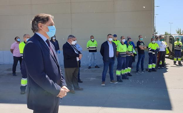 El alcalde de Salamanca elogia la gestión del servicio de limpieza durante el estado de alarma