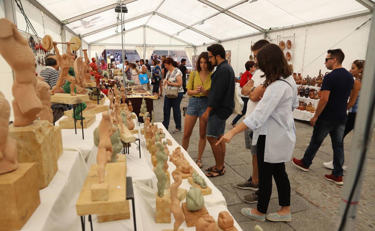 Feria del Barro en Salamanca el año pasado, una imagen que está en duda que pueda repetirse durante 2020.