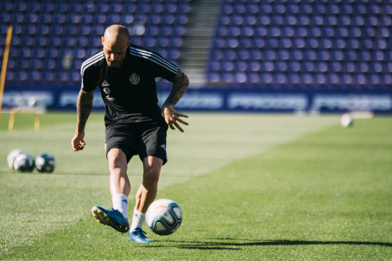 Fotos: El presidente del Real Valladolid, Ronaldo Nazario, acude al entrenamiento en el Zorrilla