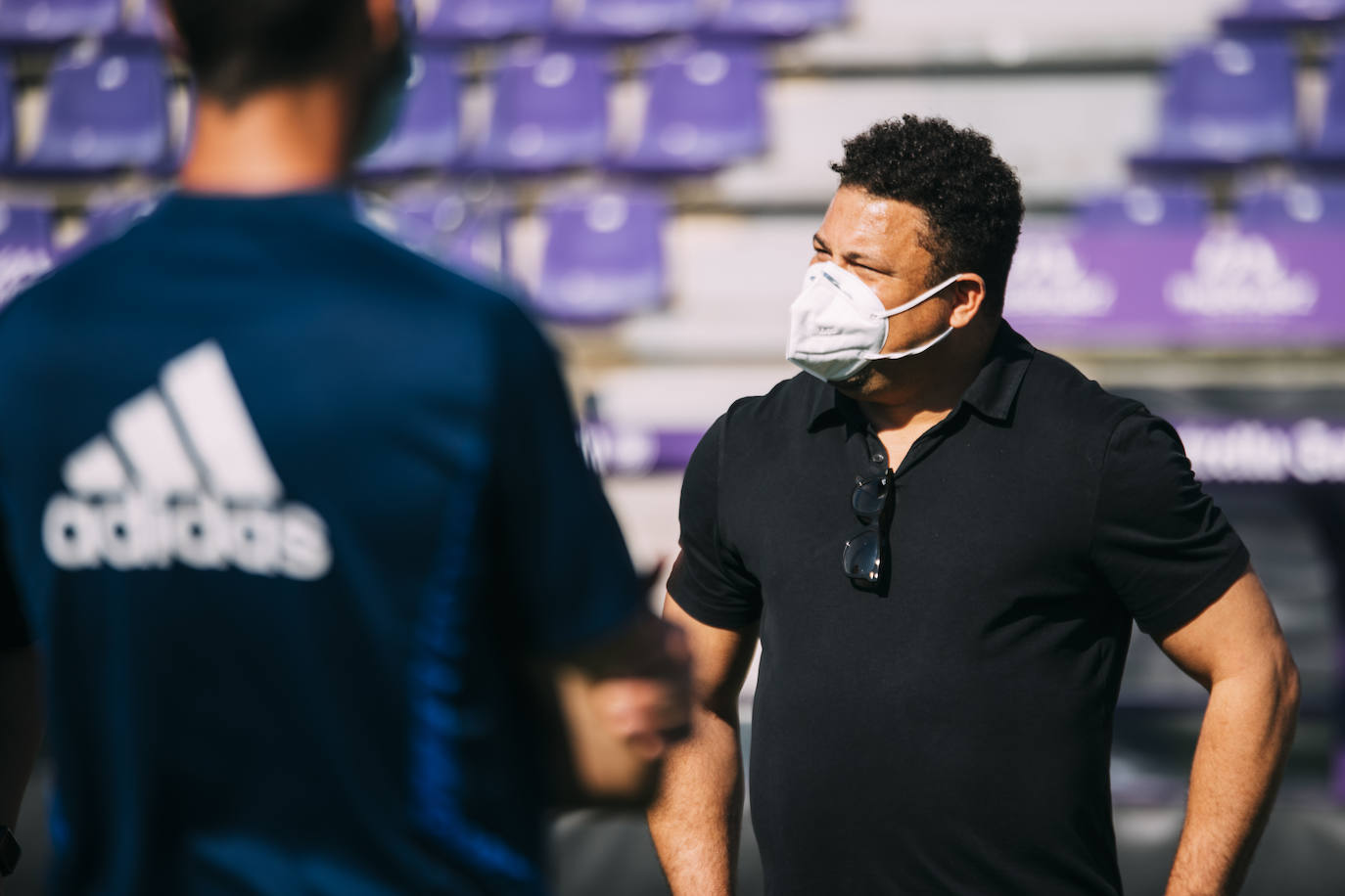 Fotos: El presidente del Real Valladolid, Ronaldo Nazario, acude al entrenamiento en el Zorrilla