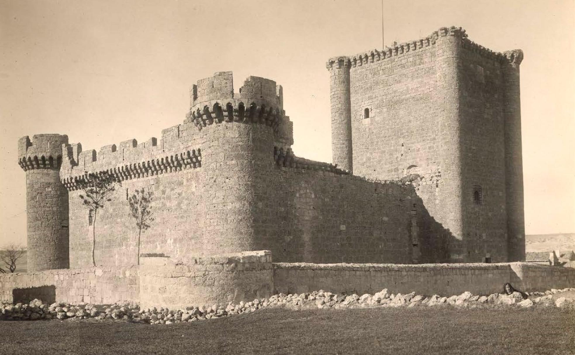 Castillo de Villafuerte de Esgueva a principios del siglo XX. 