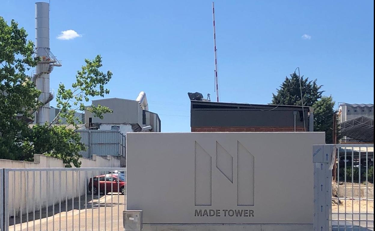 Accesos a la planta de Made Tower en Medina del Campo. 