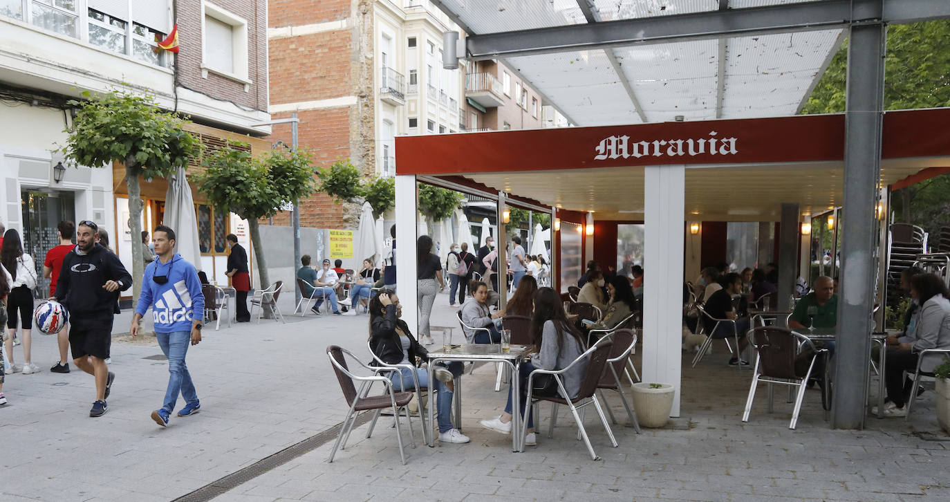 El parque del Salón de Palencia vuelve a llenarse por las tardes. 