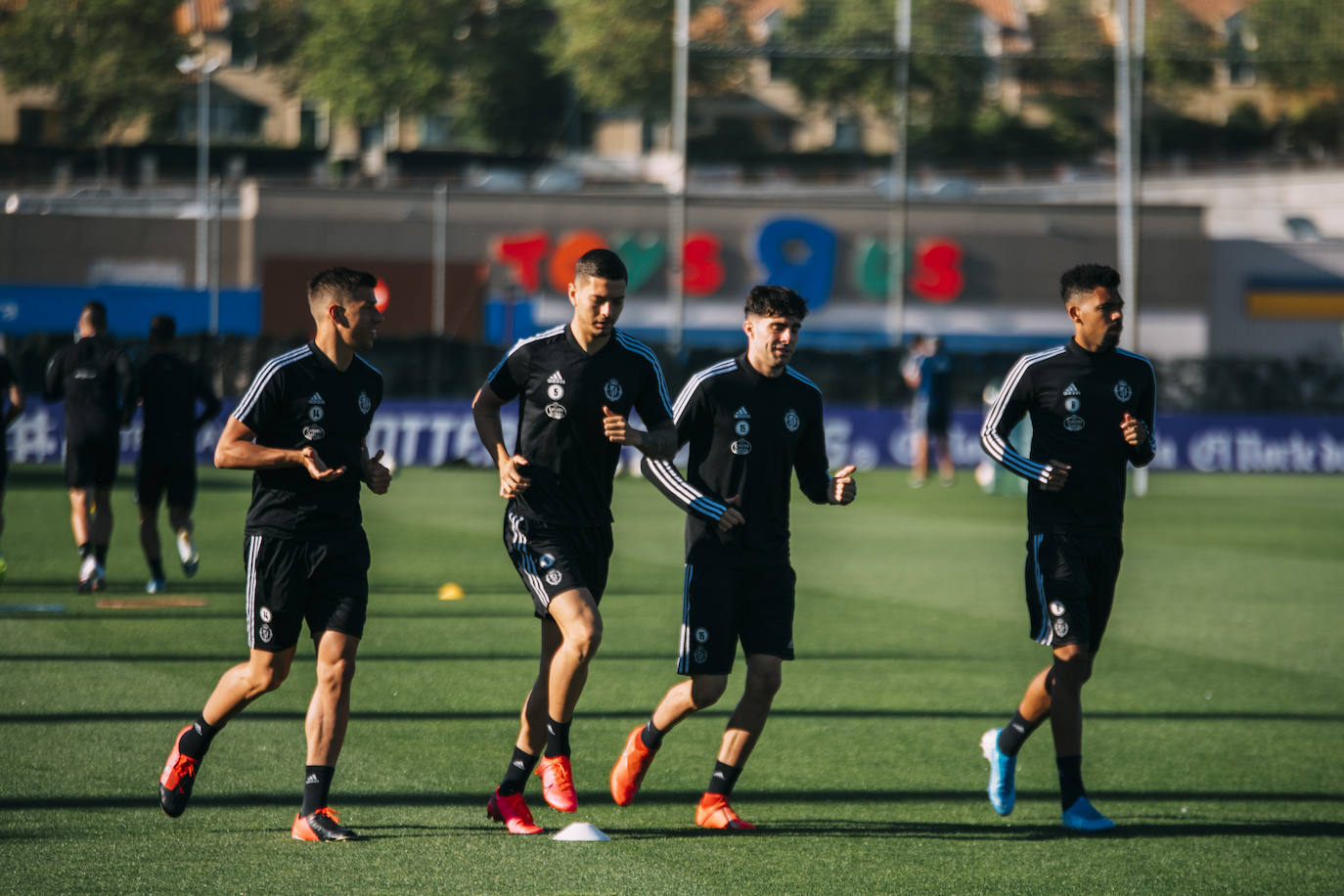 Fotos: La primera plantilla del Real Valladolid continúa trabajando a buen ritmo
