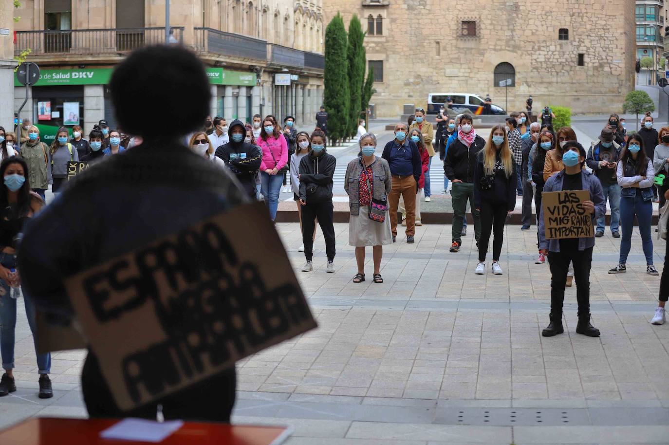 Fotos: Manifestación contra el racismo en Salamanca