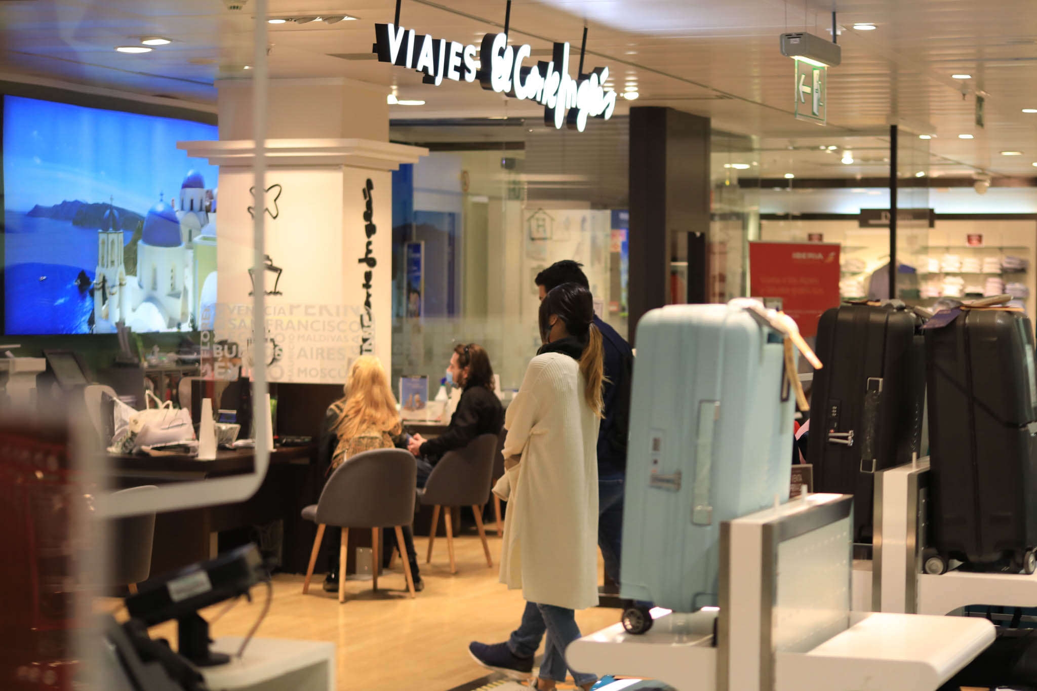 Fotos: Reapertura de El Corte Inglés de Salamanca en la fase 2 de la desescalad