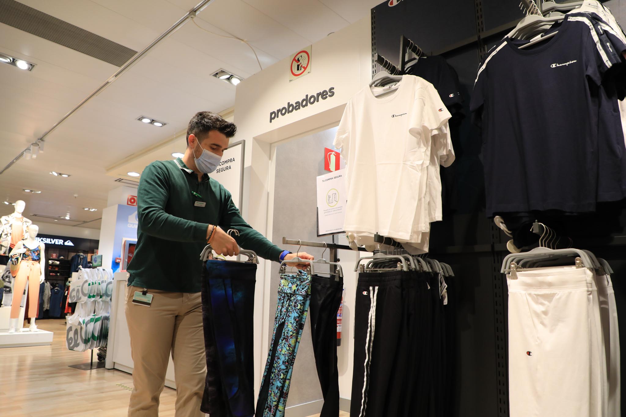Fotos: Reapertura de El Corte Inglés de Salamanca en la fase 2 de la desescalad