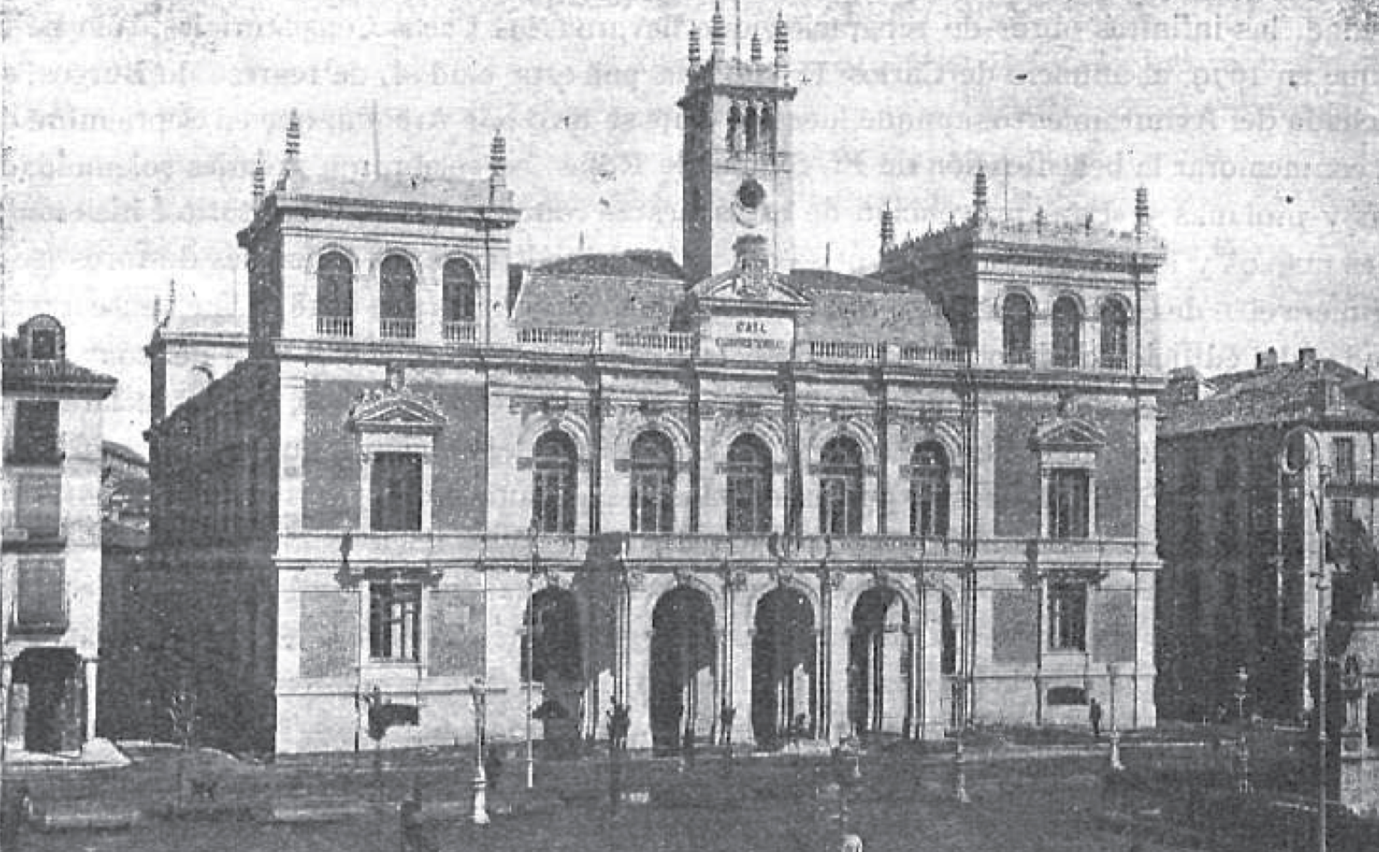 Fotografía del nuevo Ayuntamiento publicada en junio del año 1909.