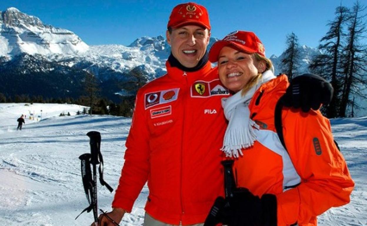 Michael Schumacher y su mujer, en una imagen de archivo. 