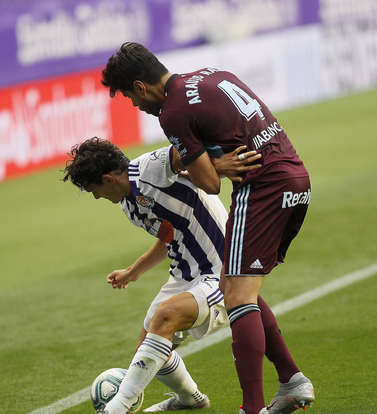 El portero detuvo un penalti a Iago Aspas en el minuto 70 en un partido de dominio local en la primera parte y visitante tras el descanso