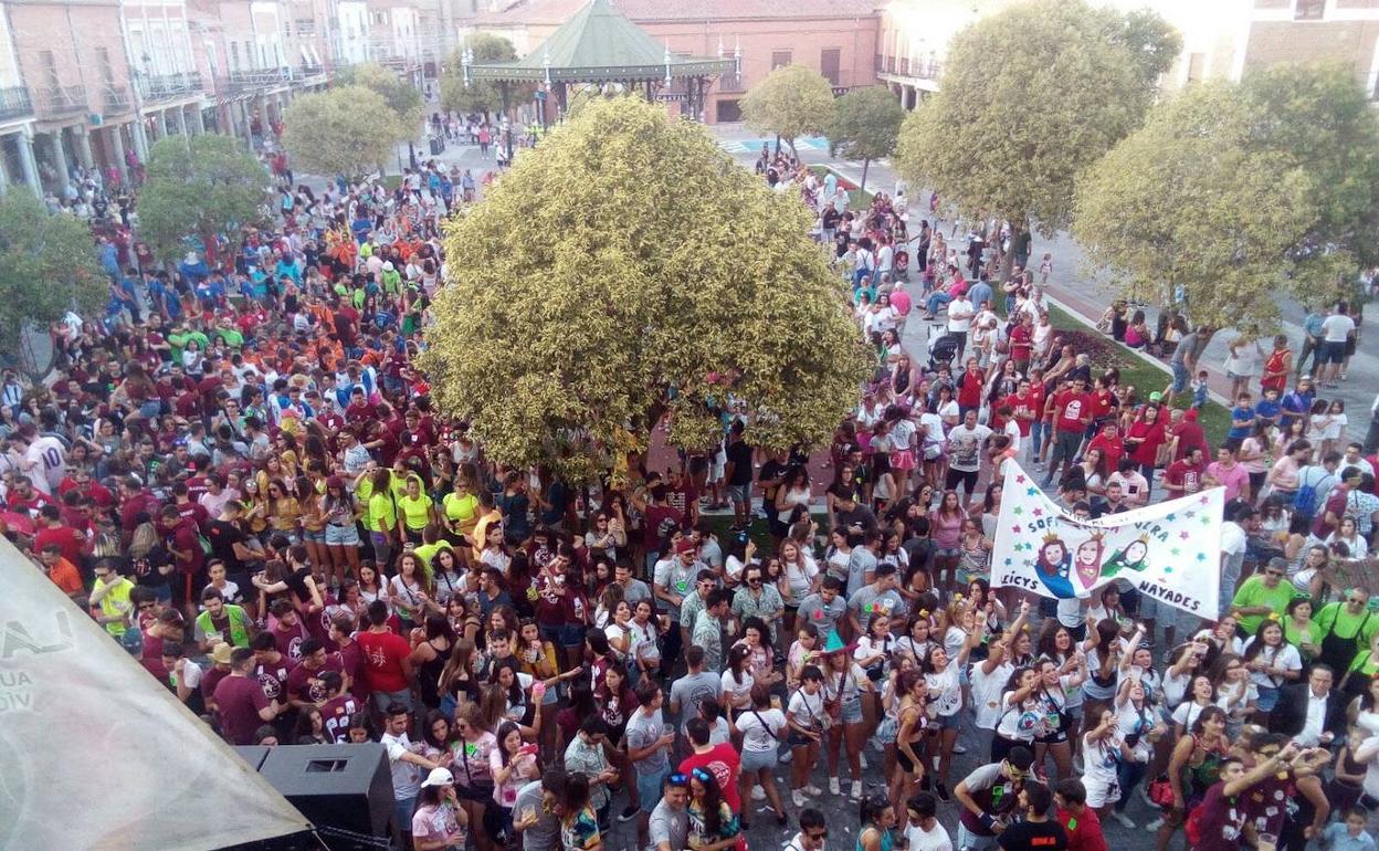 Peñistas durante las fiestas de Peñaranda.