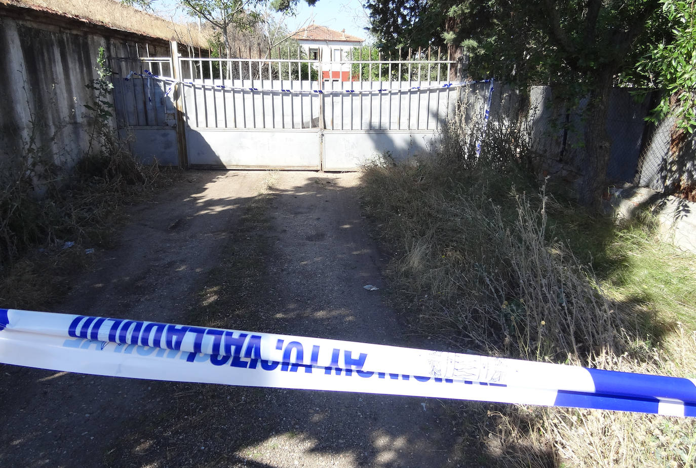 Fotos: Antigua Granja Luisa, en la calle Esmeralda del polígono de San Cristóbal