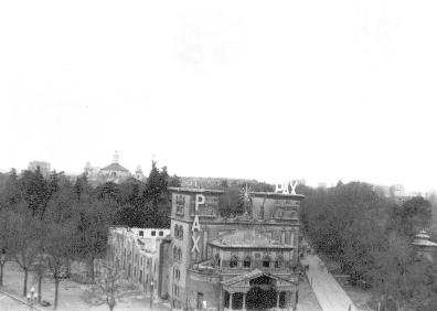 Imagen secundaria 1 - Consternación en Valladolid: el Pradera en llamas