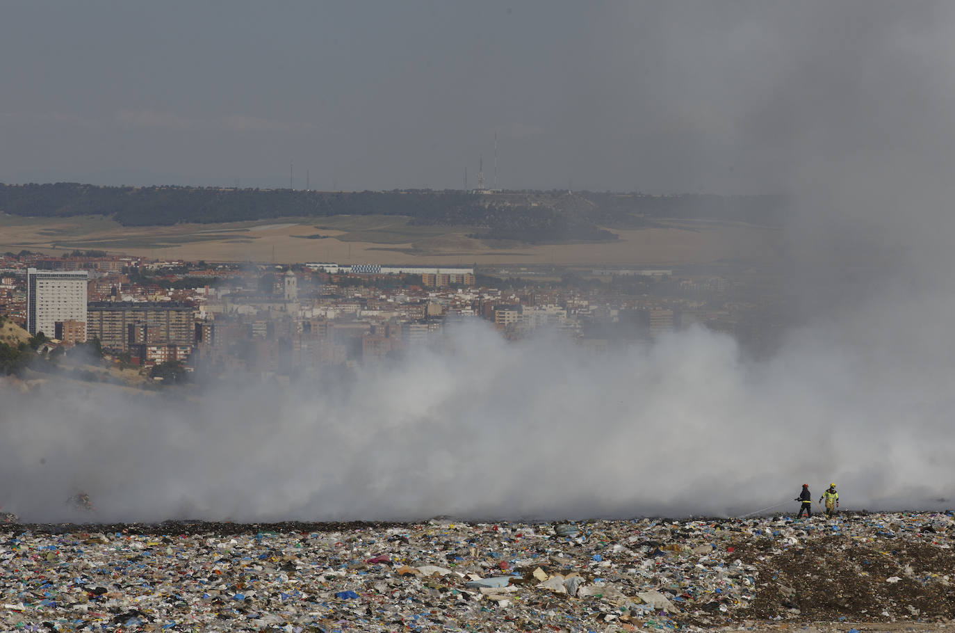 Fotos: Incendio en el vertedero de Villanubla (Valladolid)