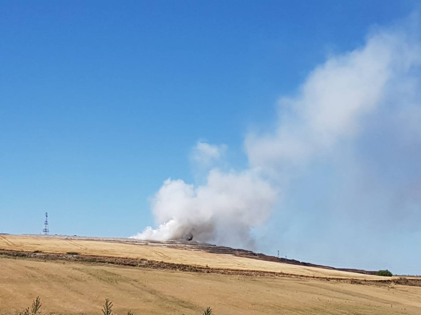 Fotos: Incendio en el vertedero de Villanubla (Valladolid)