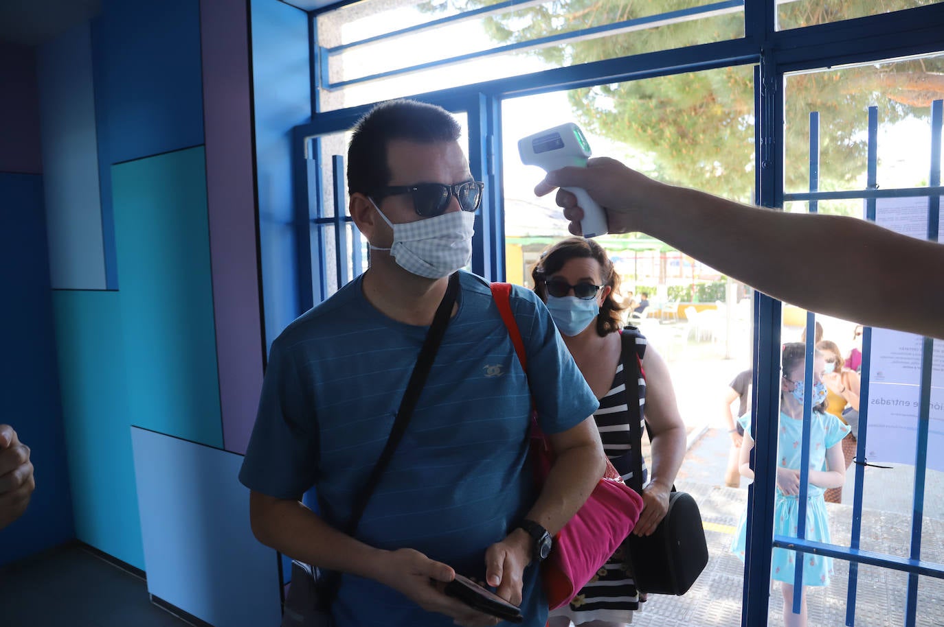 Fotos: Primer día de piscinas en Carbajosa de la Sagrada (Salamanca)