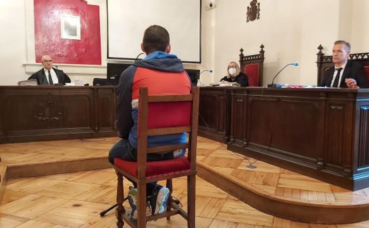 El acusado, durante el juicio en la Audiencia Provincial de Zamora. 