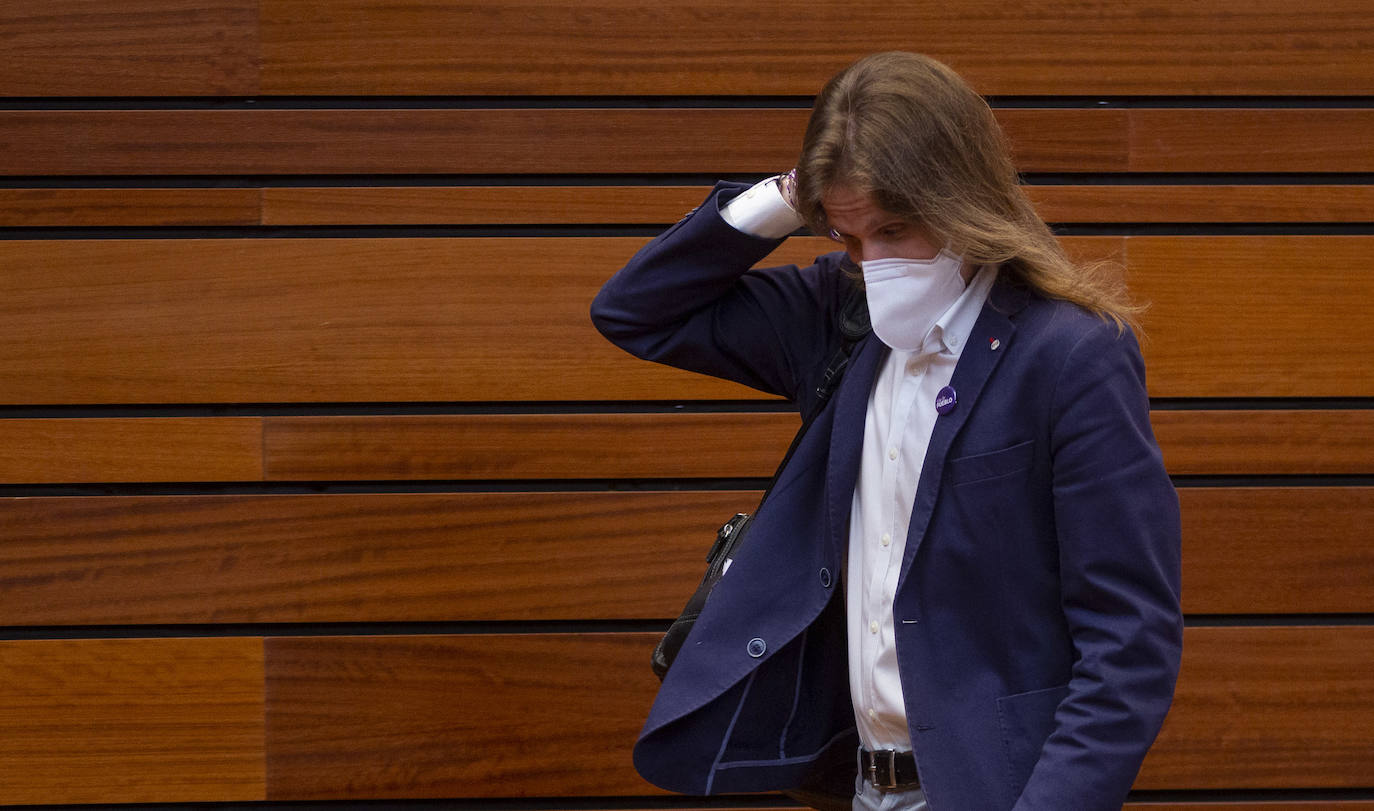 El presidente de la Junta de Castilla y León, Alfonso Fernández Mañueco, ha asegurado este martes que la Consejería de Empleo e Industria va a ampliar las ayudas complementarias a los trabajadores afectados por los ERTE del coronavirus