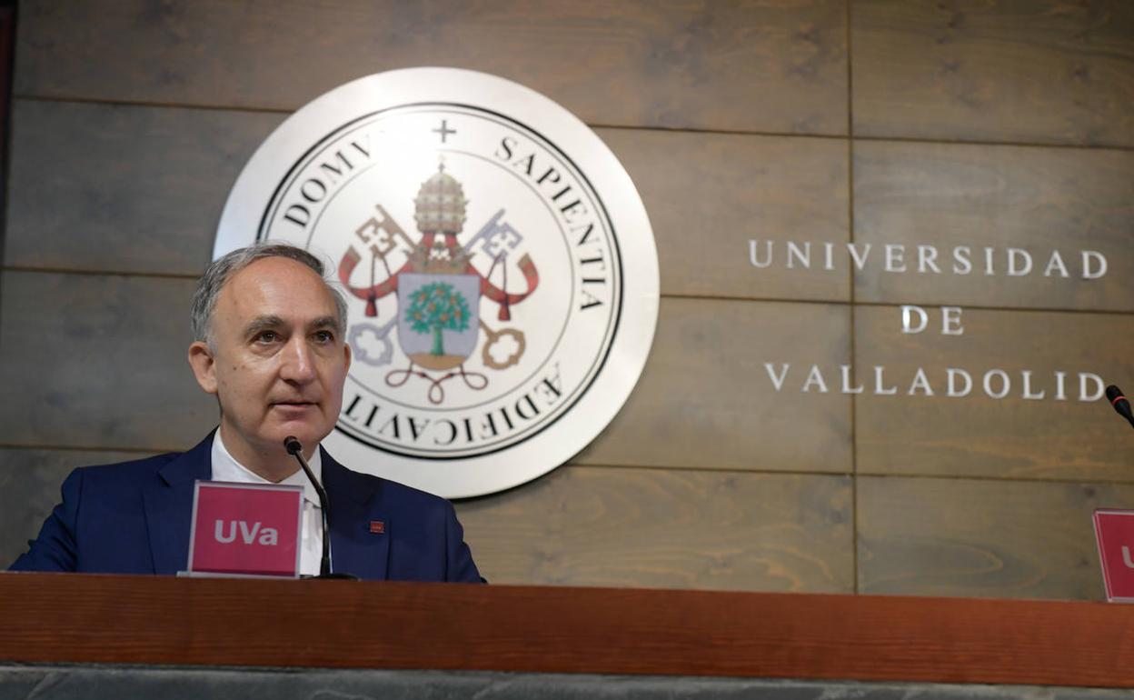 El rector de la Universidad de Valladolid, Antonio Largo.