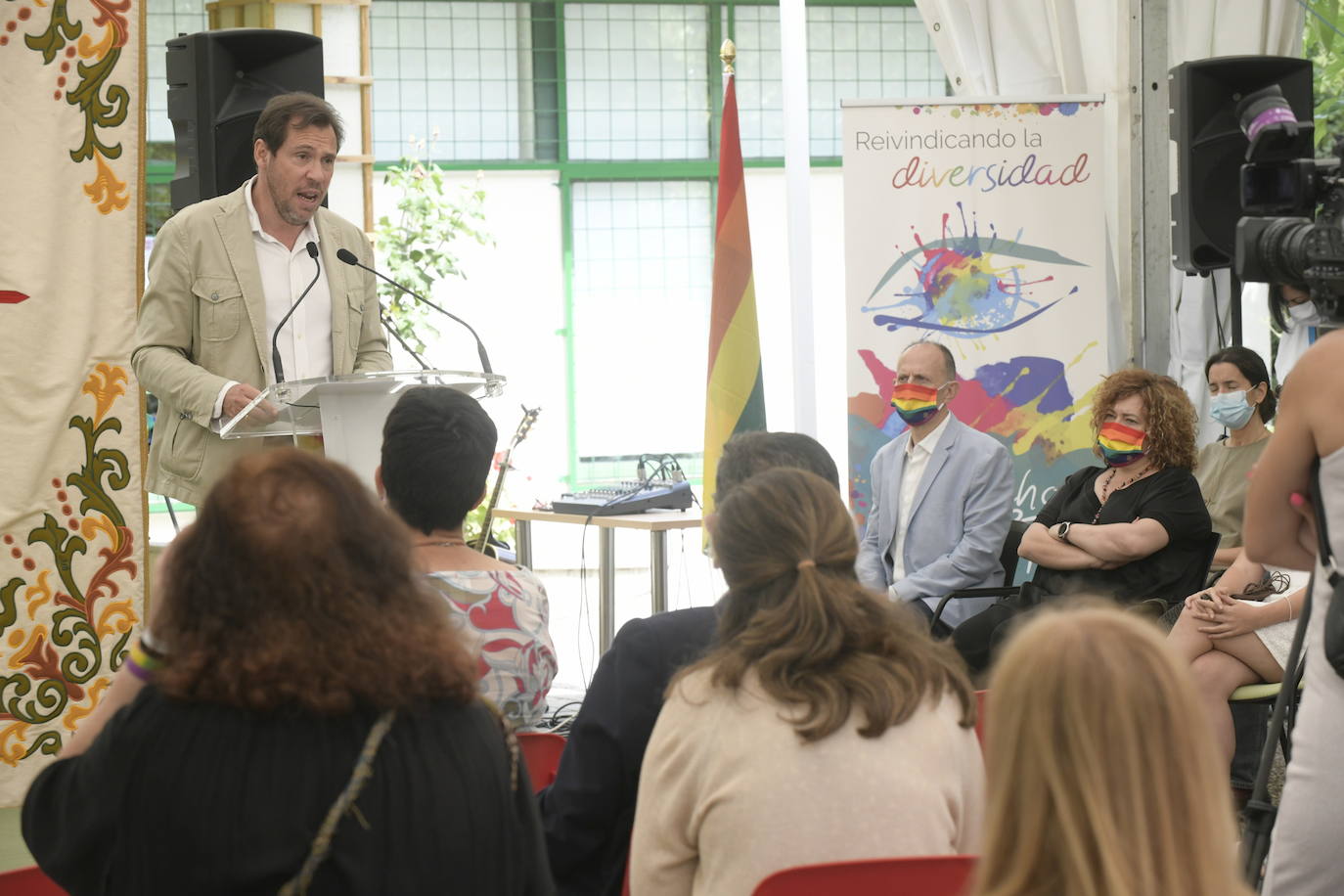 Fotos: Acto oficial de celebración del Orgullo LGTBI en Valladolid