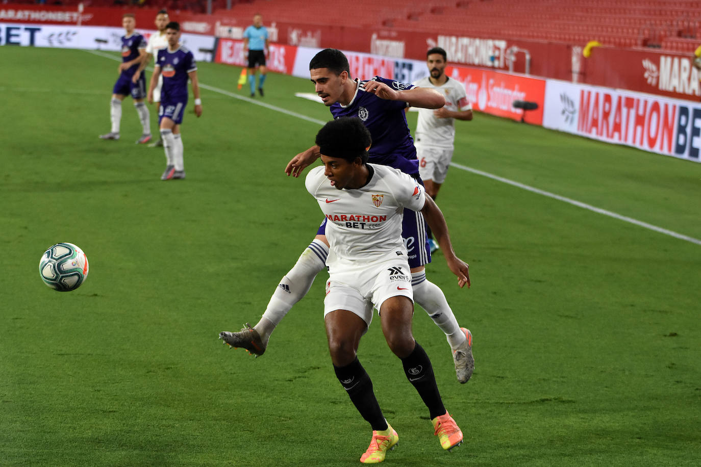 Olivas adelantó al Valladolid en la primera parte y Ocampos empató en un partido muy bien jugado por los blanquivioletas