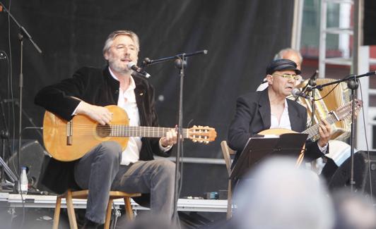 Candeal fue el encargado de poner el punto y final a las fiestas de San Pedro Regalado con un concierto en la Plaza Mayor de Valladolid en 2012.