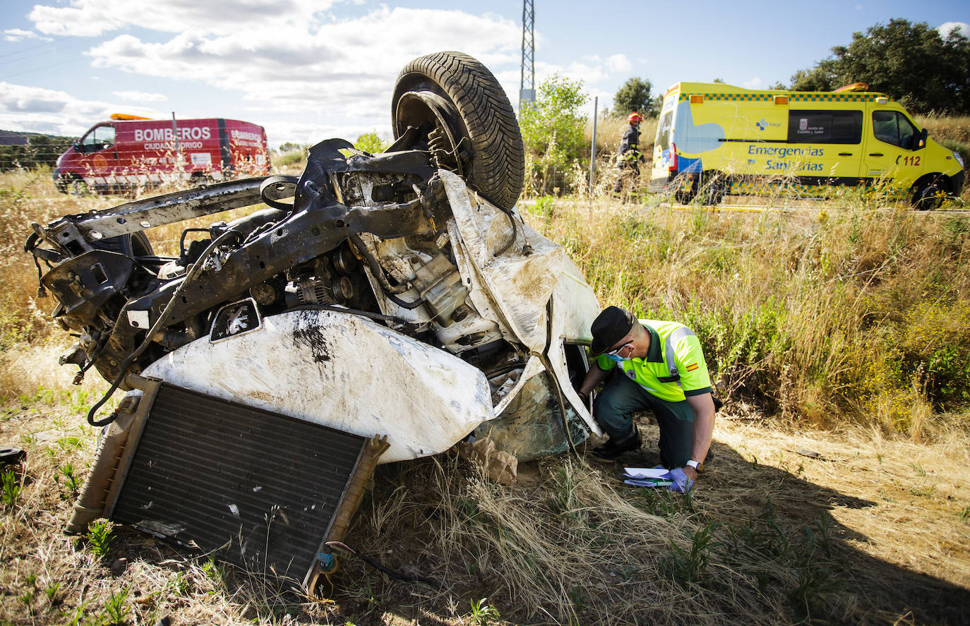 El aparatoso accidente ha movilizado a todos los servicios de emergencia. 