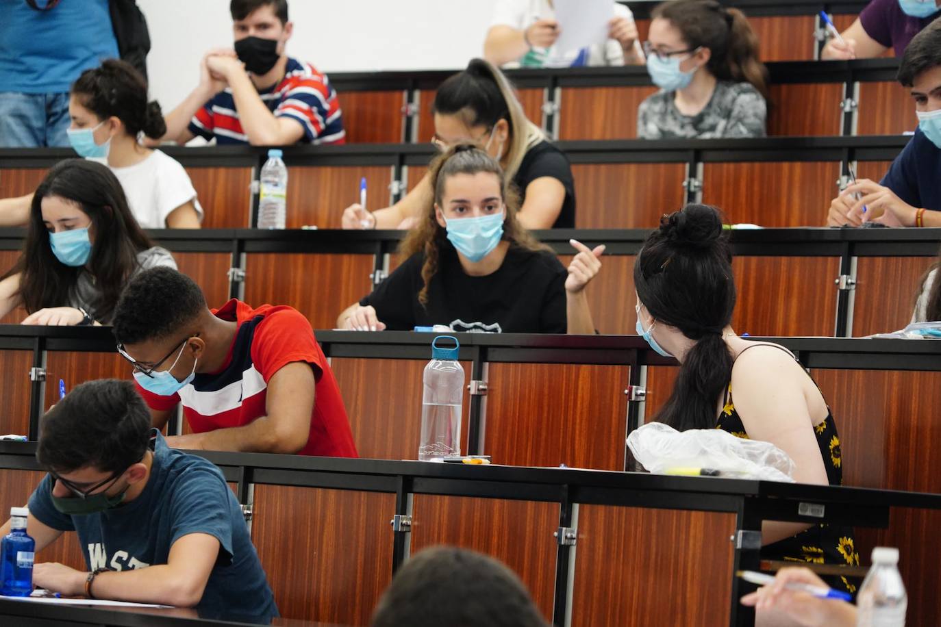 Los futuros universitarios se enfrentan estos días a la prueba de acceso en el distrito de Salamanca. 