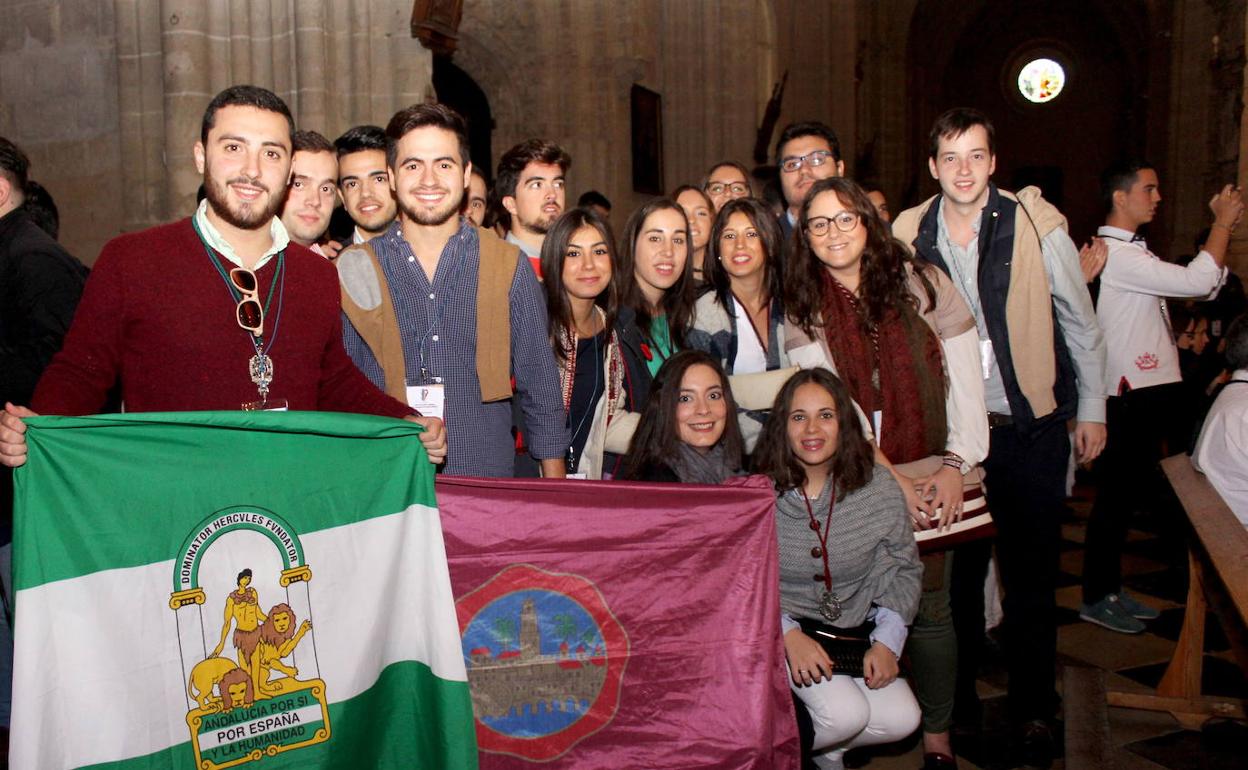 Encuentro Nacional de Jóvenes Cofrades y Hermandades celebrado en Palencia en 2016.