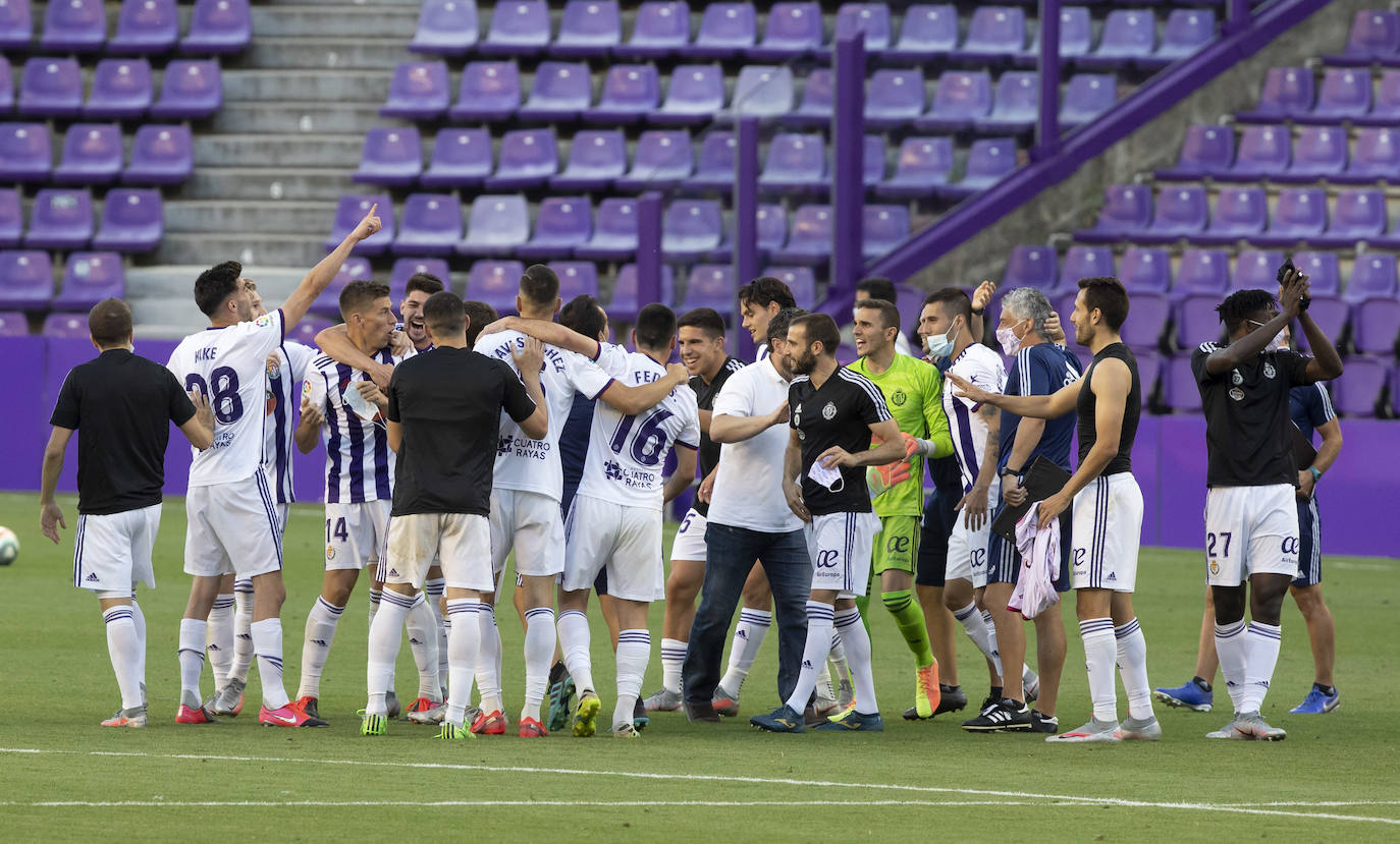 Un gol de Joaquín en los minutos finales deja al Real Valladolid, virtualmente, en Primera