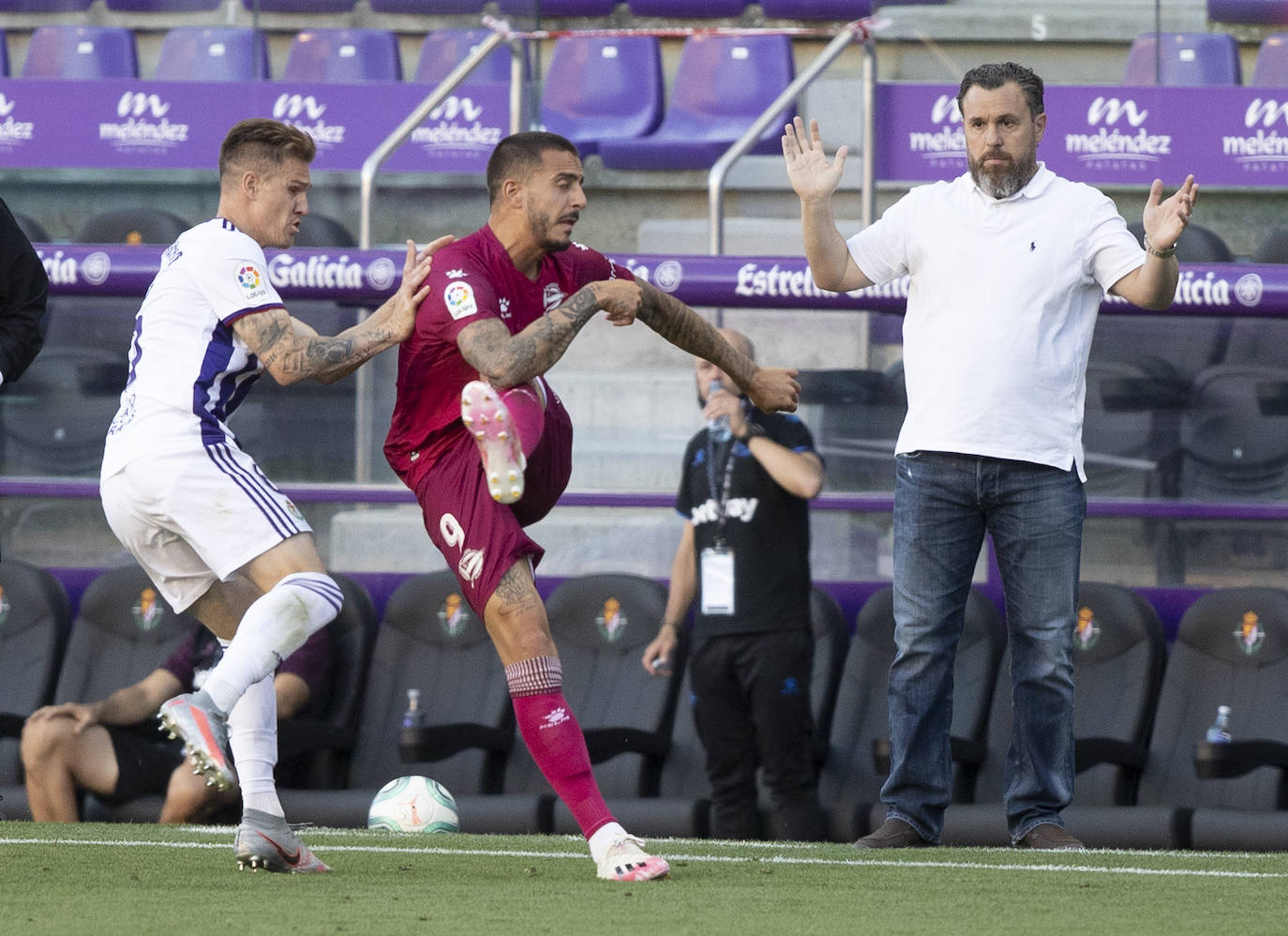 Un gol de Joaquín en los minutos finales deja al Real Valladolid, virtualmente, en Primera