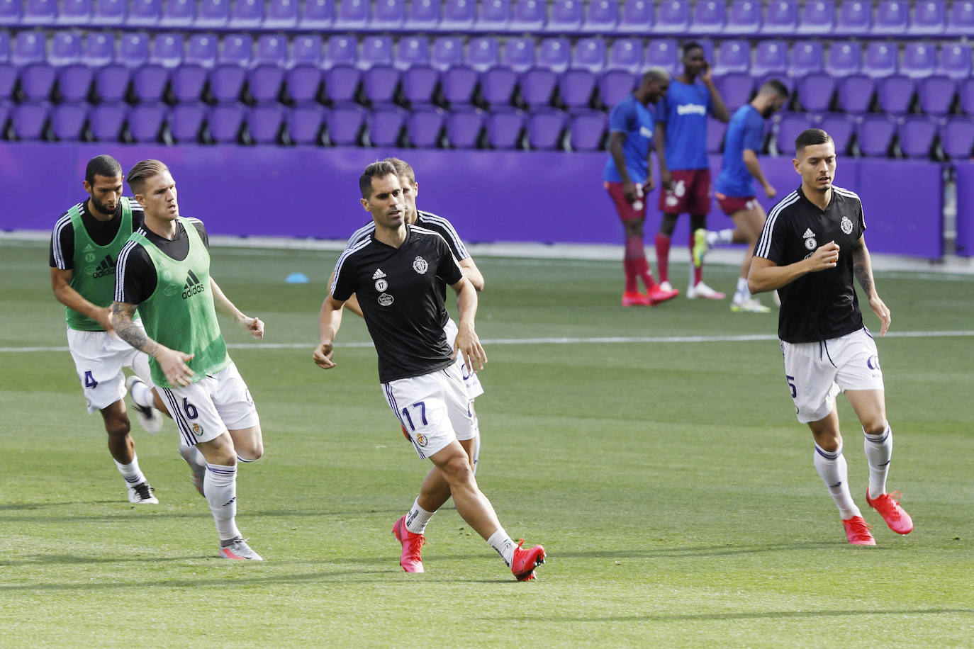 Un gol de Joaquín en los minutos finales deja al Real Valladolid, virtualmente, en Primera