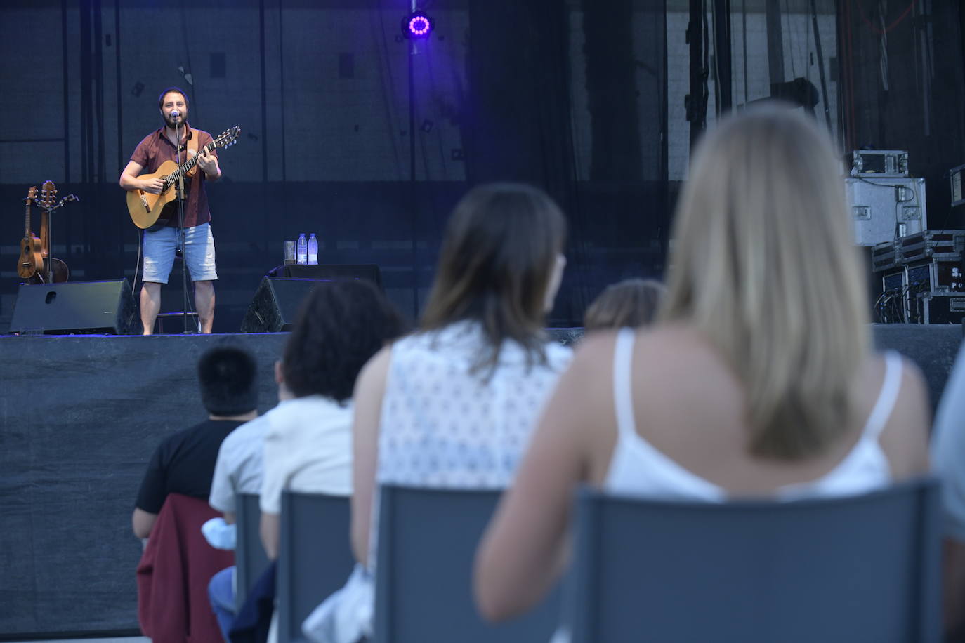 El malagueño ha sido el primero en actuar dentro del ciclo Viva la vida