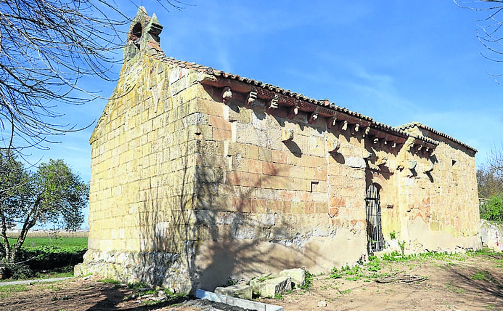 Restos de la iglesia de Santibáñez del Río. 