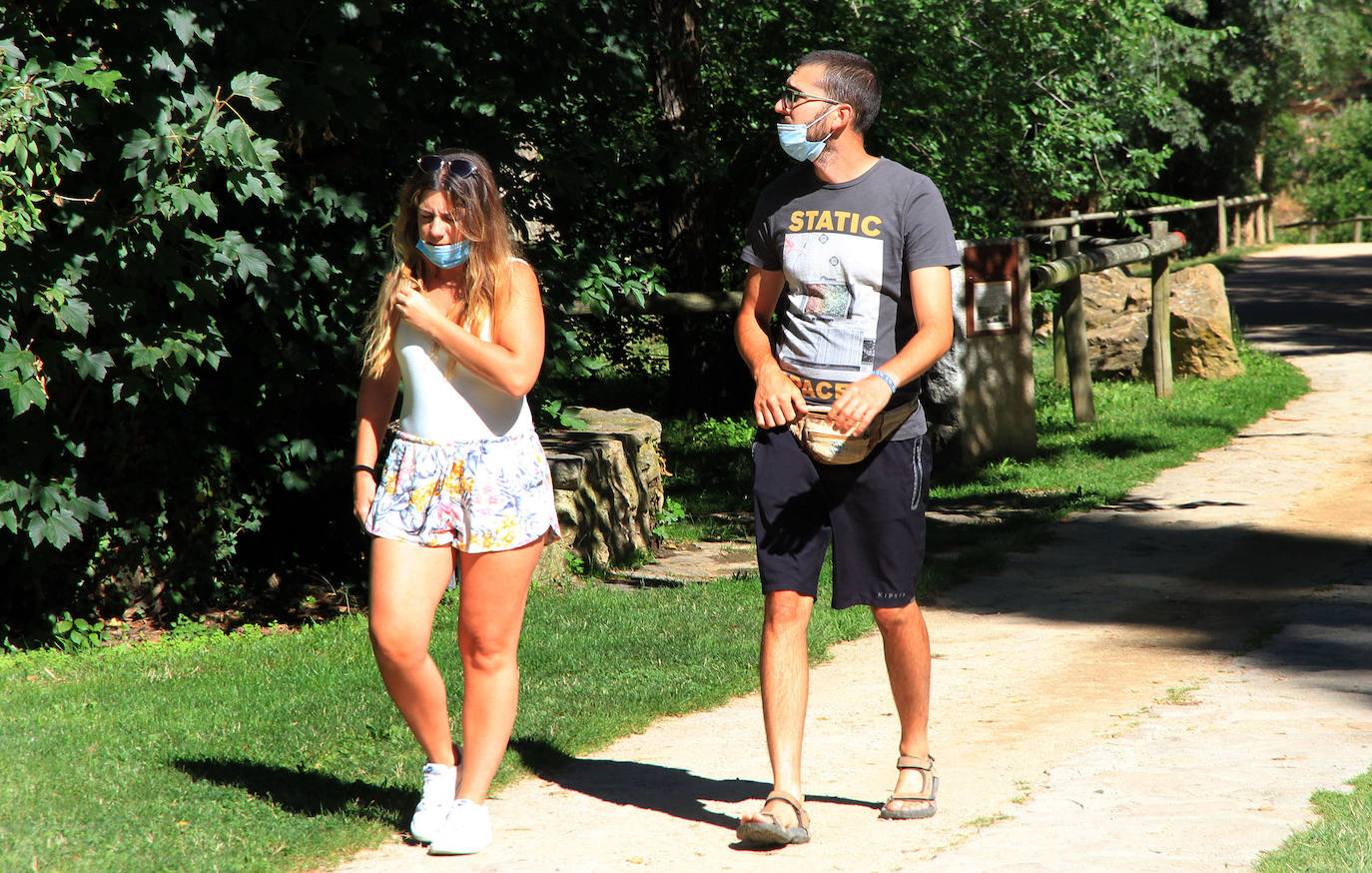 La Policía Local recuerda el uso obligatorio de la mascarilla.