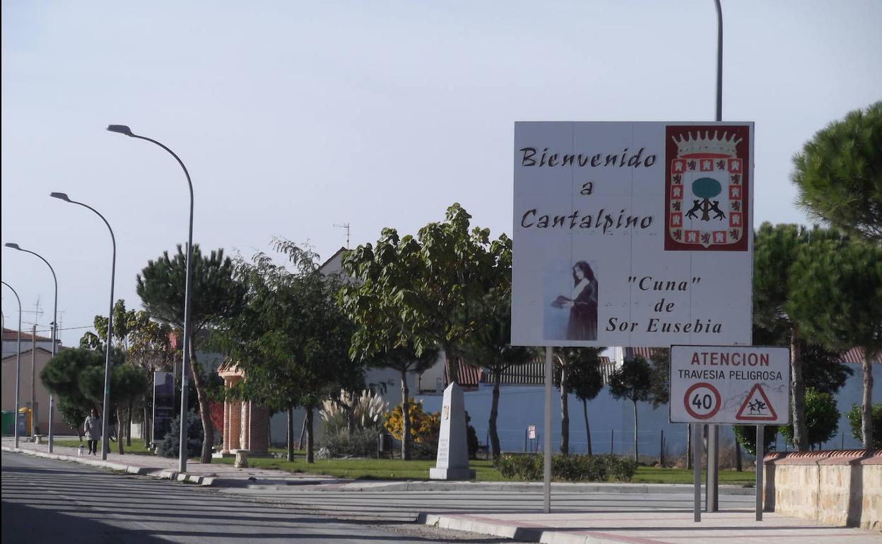 Acceso a Cantalpino.